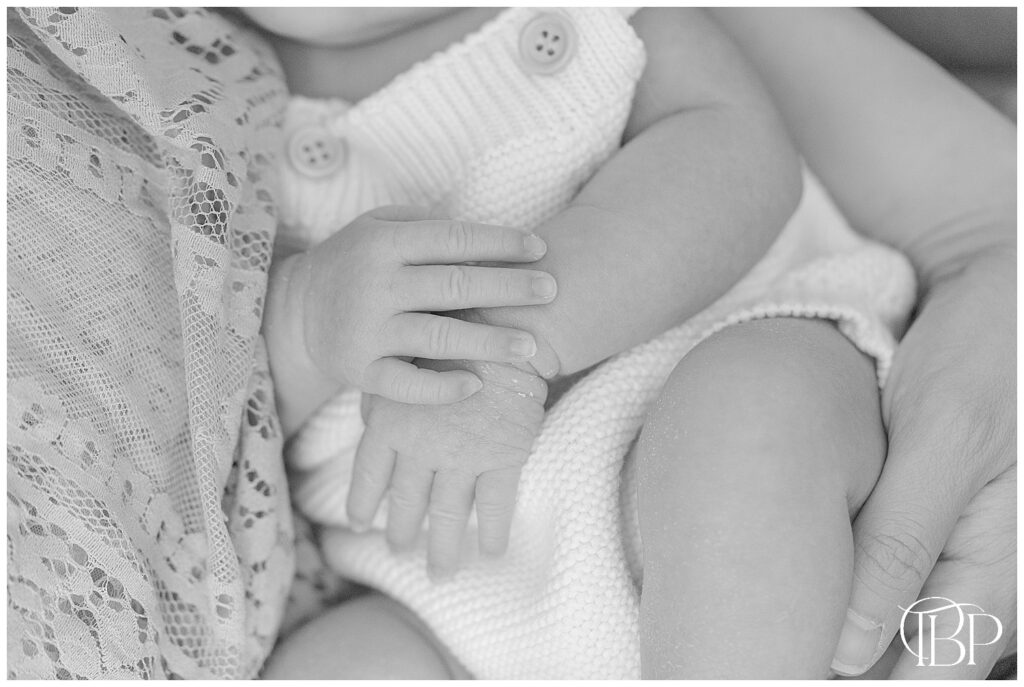 Tiny baby hands taken by Warrenton, Virginia at home newborn photographer