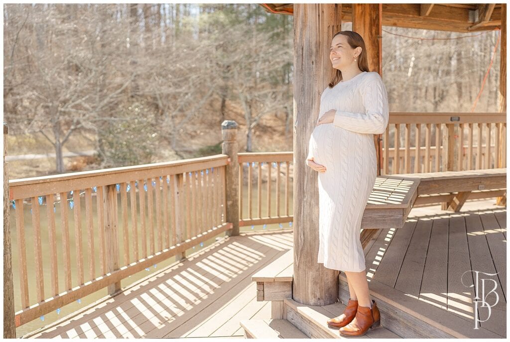 Expecting mom looking out